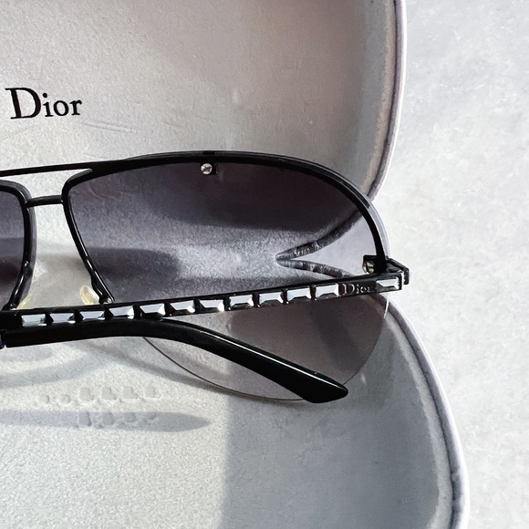 Dior ToreaDior Sunglasses Black Studs Gradient Lens - Picture 3 of 12